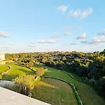 Апартаменты Valley View 4 *